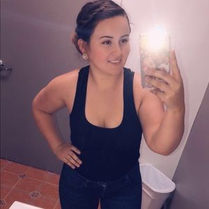 Meet your Posher, Sonya